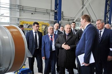 Президент России Владимир Путин дал старт испытаниям газотурбинных корабельных двигателей